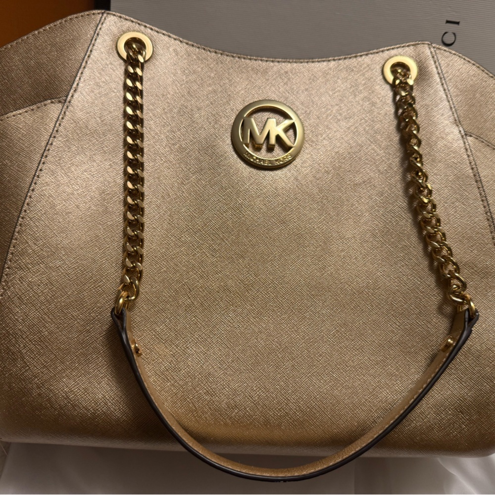 MICHAEL KORS SHOULDER BAG EXCELLENT CONDITION - Picture 3 of 17